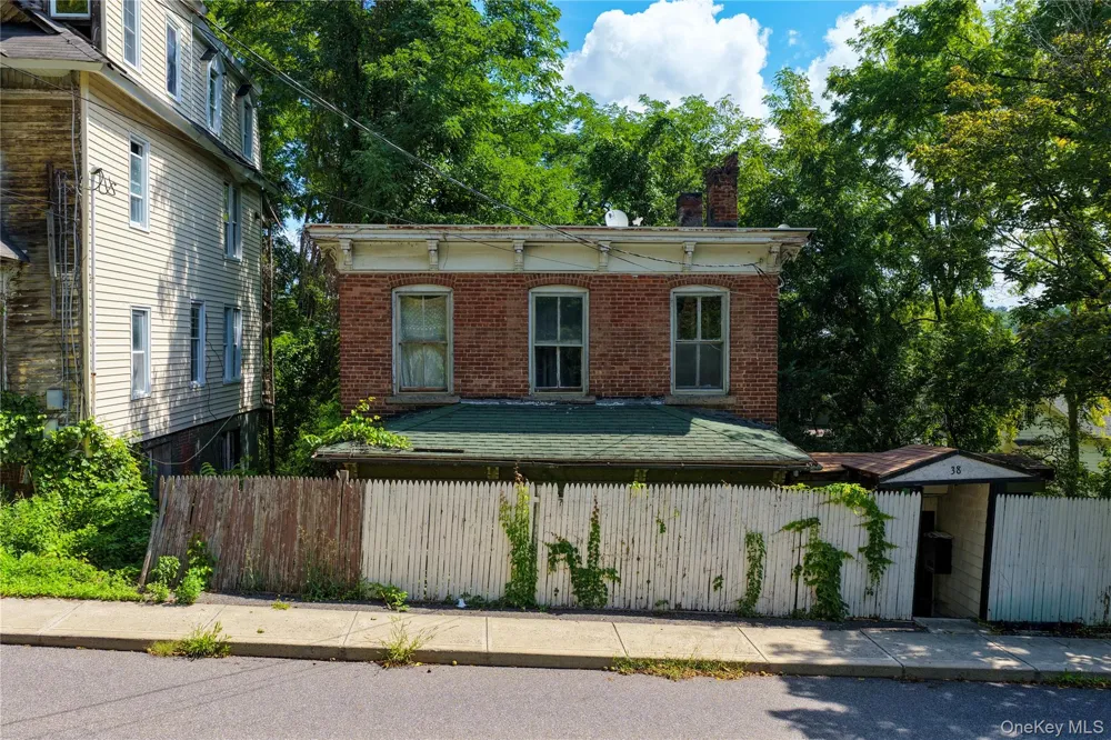 38 Division Street Catskill, NY 12414