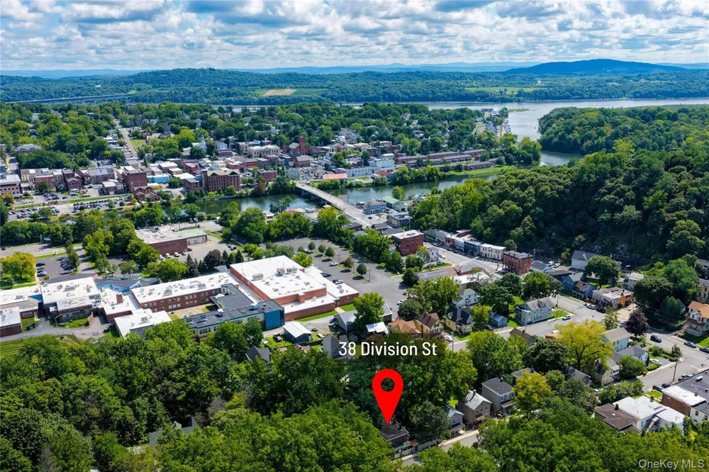 38 Division Street Catskill, NY 12414