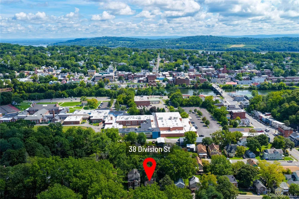 38 Division Street Catskill, NY 12414