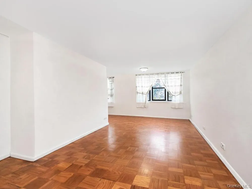 1874 Pelham Parkway S #2P Bronx, NY 10461