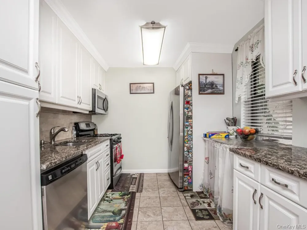 1874 Pelham Parkway S #2P Bronx, NY 10461