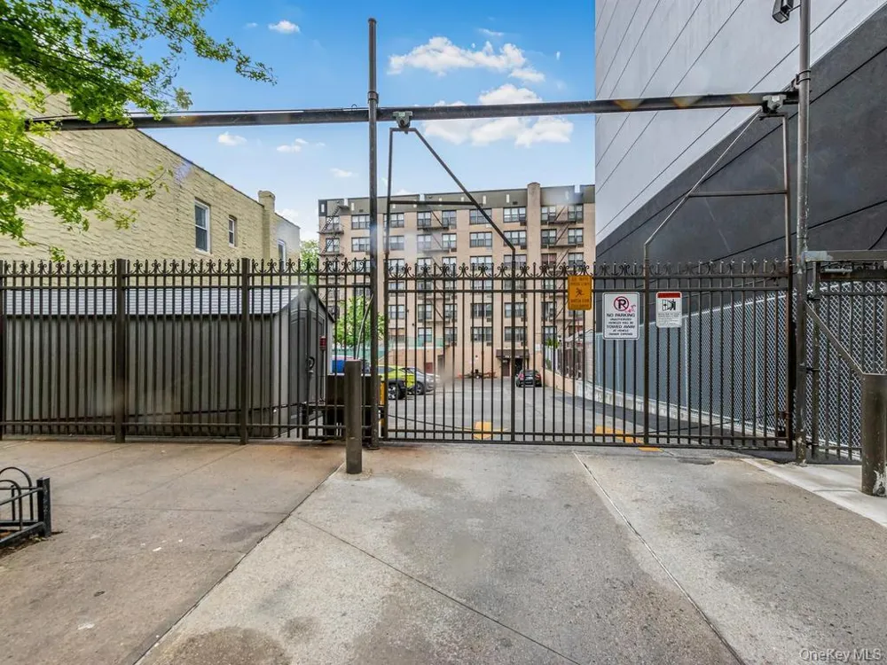 1874 Pelham Parkway S #2P Bronx, NY 10461