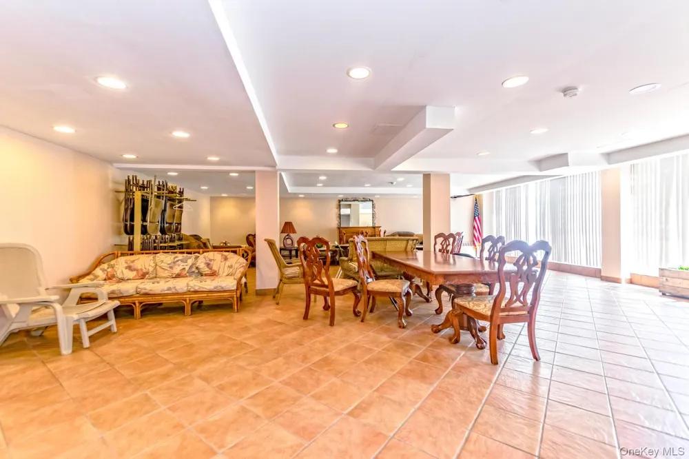1874 Pelham Parkway S #2P Bronx, NY 10461