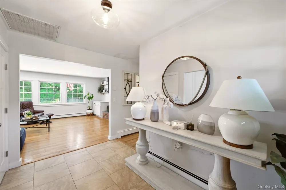 30 Cove Road Huntington, NY 11743
