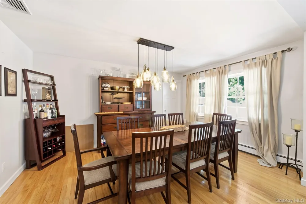 30 Cove Road Huntington, NY 11743