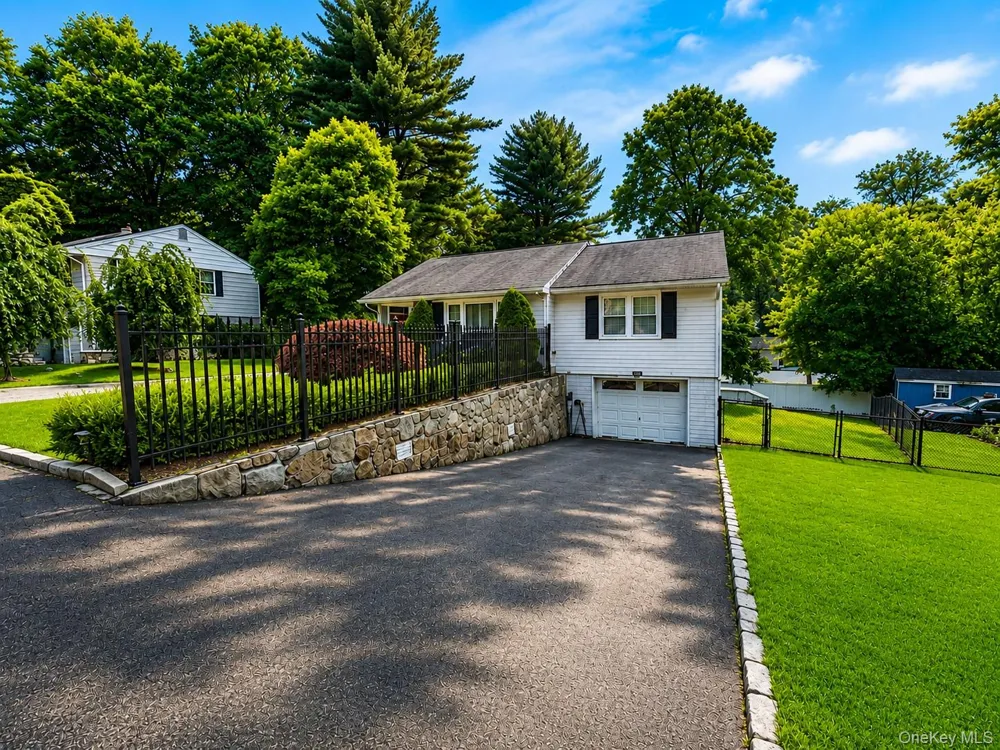 3 School Street Cortlandt Manor, NY 10567