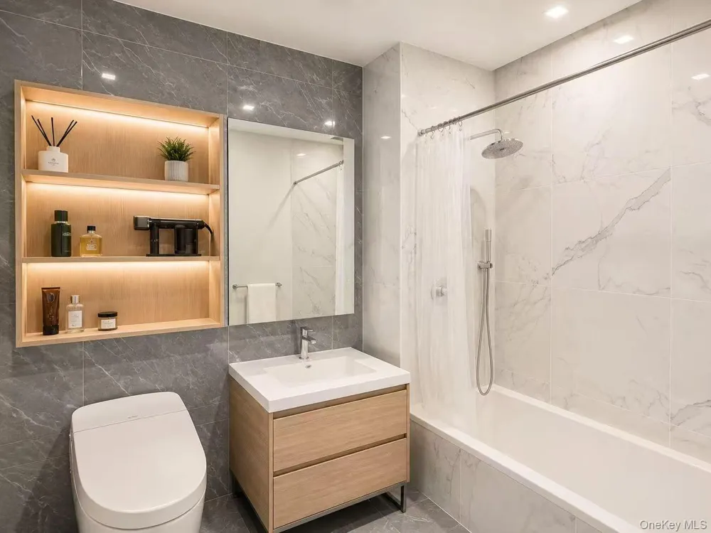 45-30 Pearson Street #15B Long Island City, NY 11101