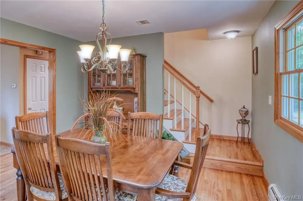8 Roberts Drive Monroe, NY 10950
