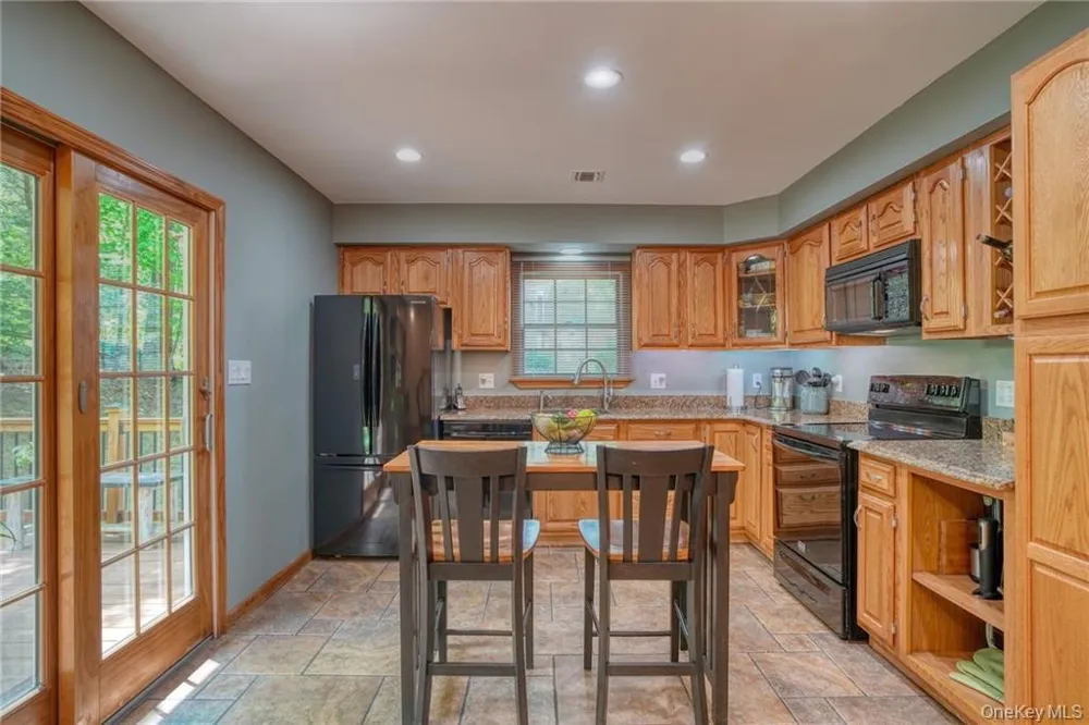 8 Roberts Drive Monroe, NY 10950