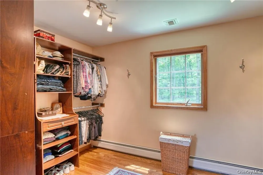 8 Roberts Drive Monroe, NY 10950