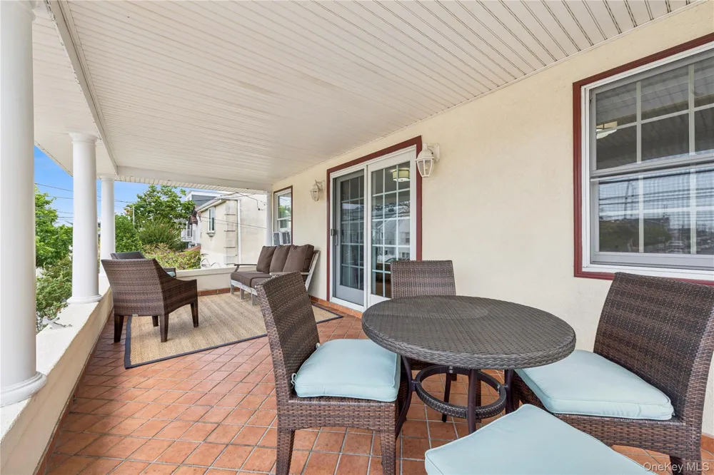 87 Bay Street East Atlantic Beach, NY 11561