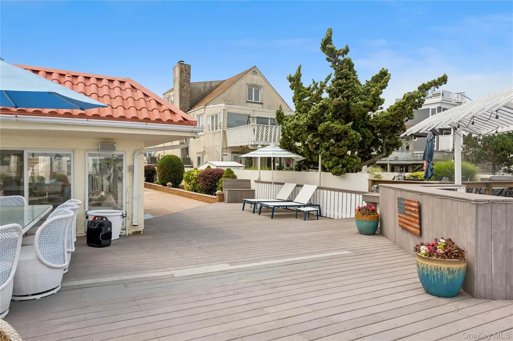 87 Bay Street East Atlantic Beach, NY 11561