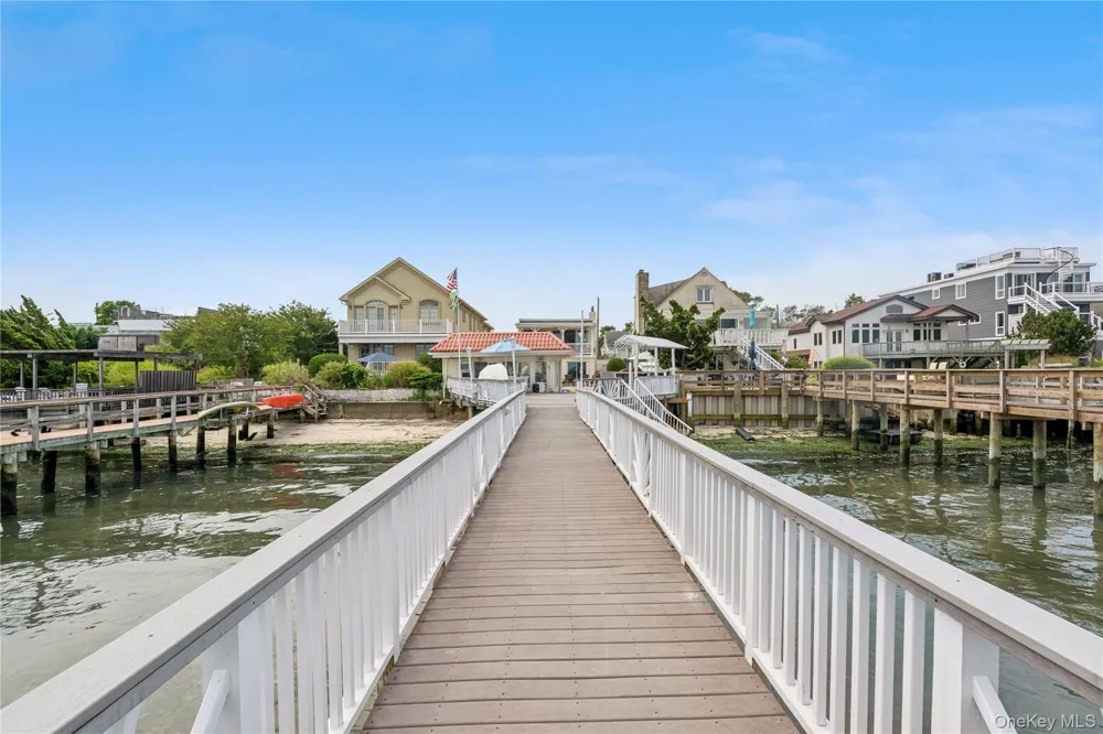 87 Bay Street East Atlantic Beach, NY 11561