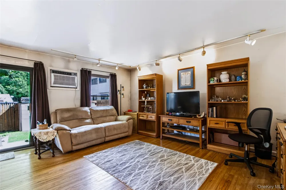 4 Sycamore Drive Beacon, NY 12508