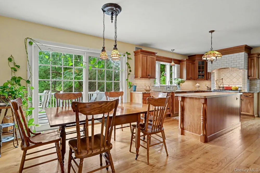 154 Cherry Hill Road Mahopac, NY 10512