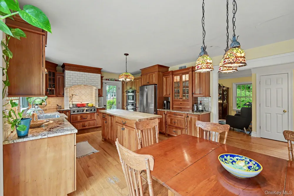154 Cherry Hill Road Mahopac, NY 10512