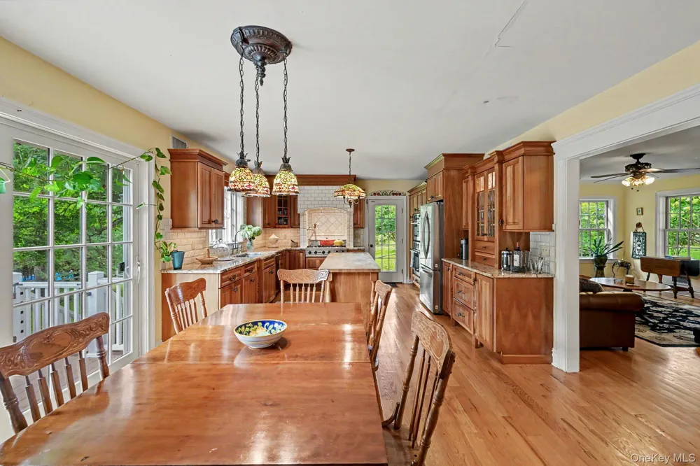 154 Cherry Hill Road Mahopac, NY 10512