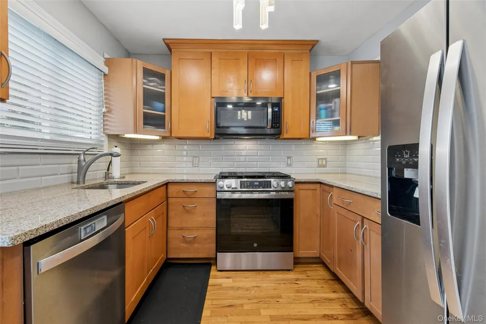 67 Deer Lake Drive North Babylon, NY 11703