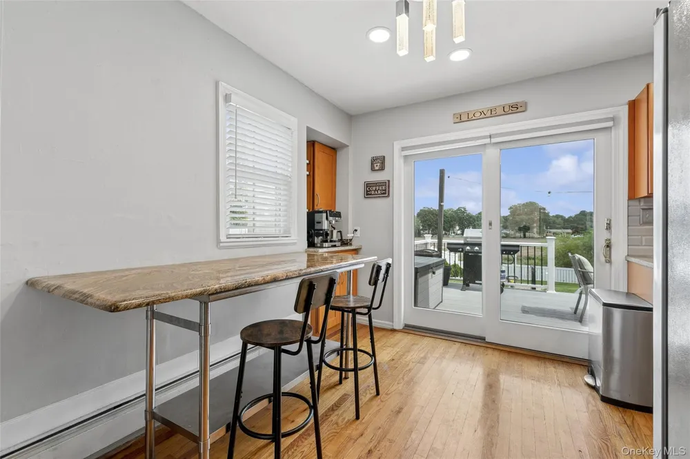 67 Deer Lake Drive North Babylon, NY 11703