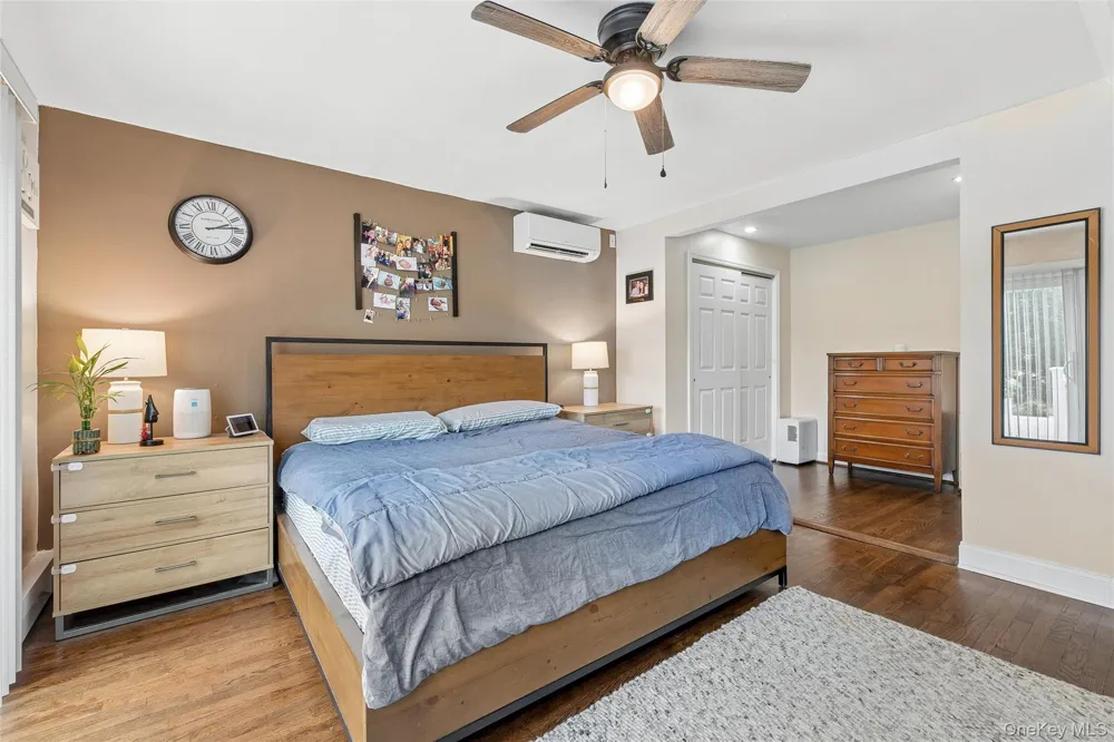 67 Deer Lake Drive North Babylon, NY 11703