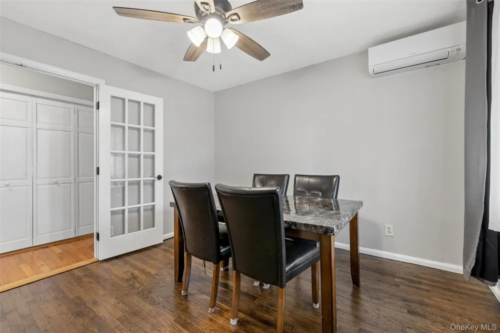 67 Deer Lake Drive North Babylon, NY 11703