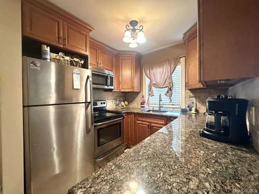 4 Rose Street #E1 Building 4 Oceanside, NY 11572