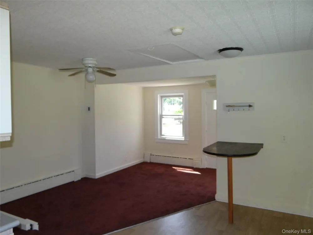 272 12th Avenue West Babylon, NY 11704