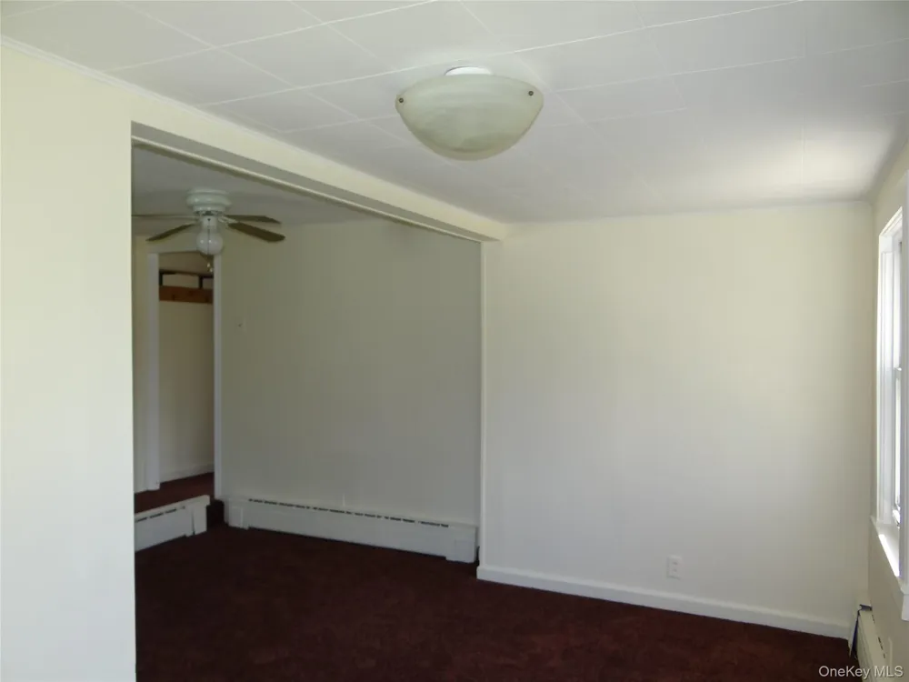 272 12th Avenue West Babylon, NY 11704