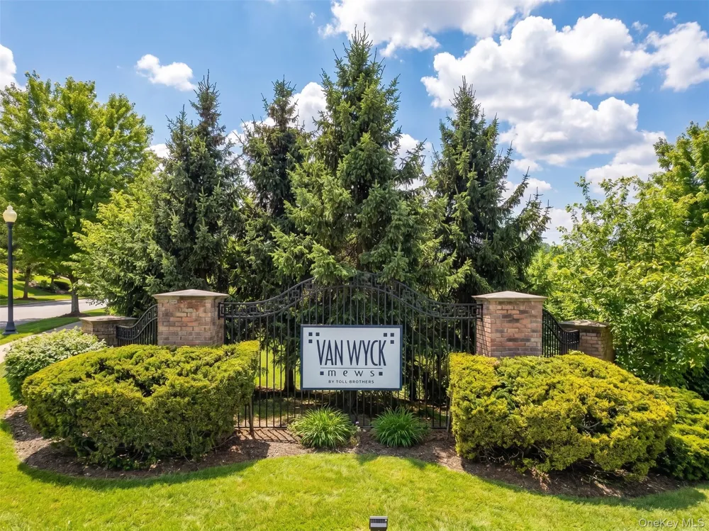 1317 Saratoga Lane Fishkill, NY 12524