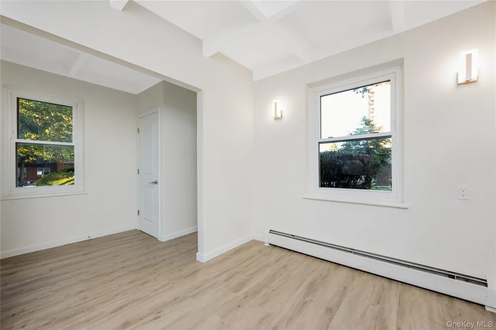 80-14 150th #25D Jamaica, NY 11435