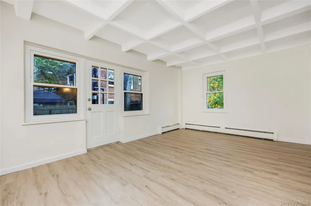 80-14 150th #25D Jamaica, NY 11435