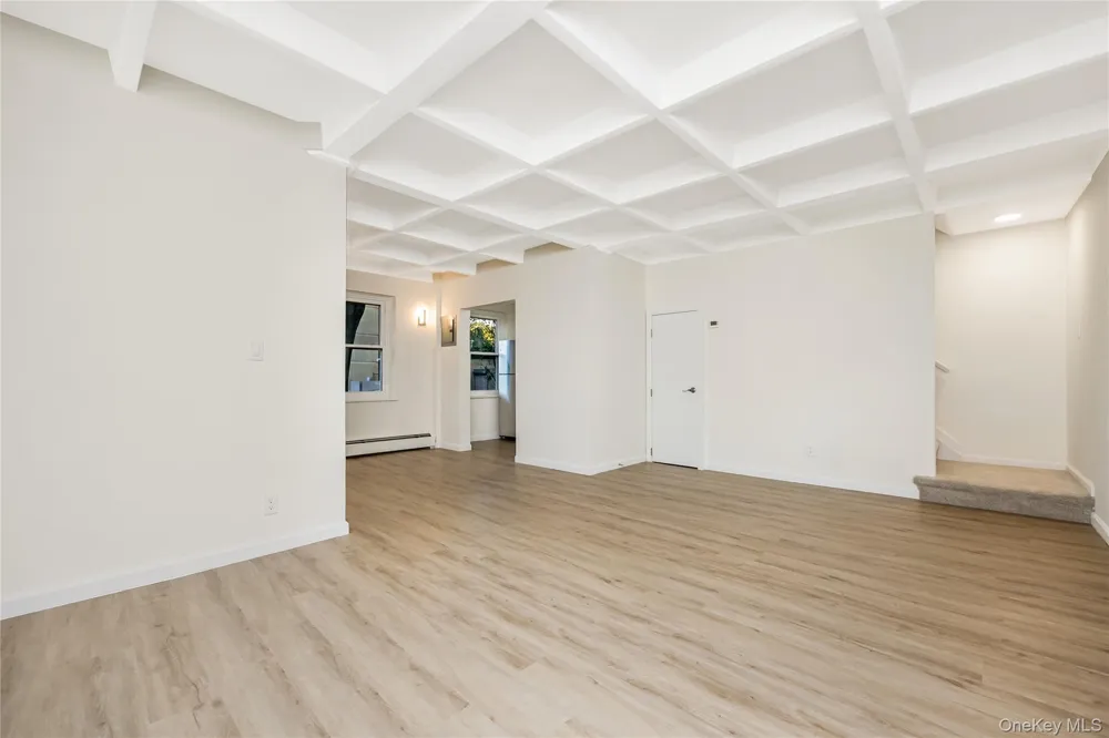 80-14 150th #25D Jamaica, NY 11435