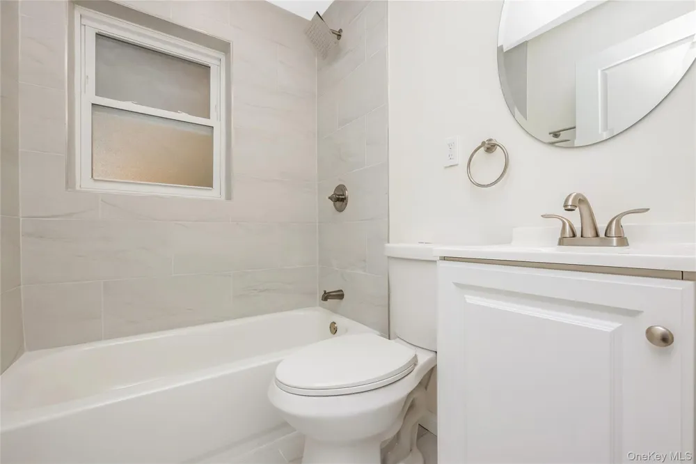 80-14 150th #25D Jamaica, NY 11435