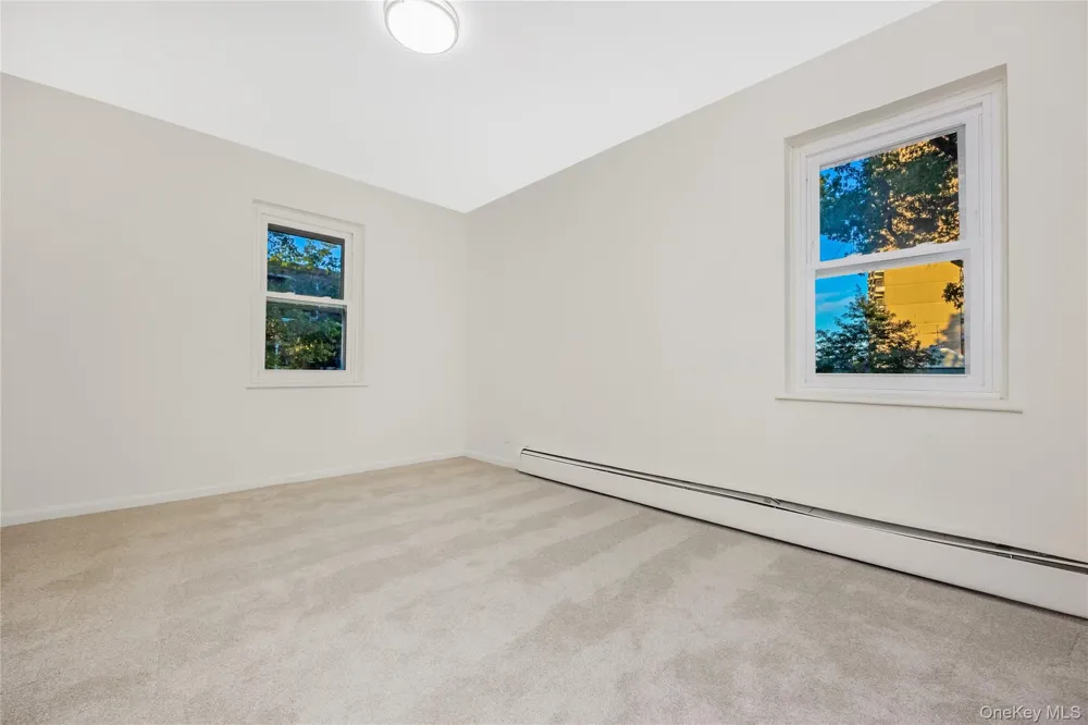 80-14 150th #25D Jamaica, NY 11435