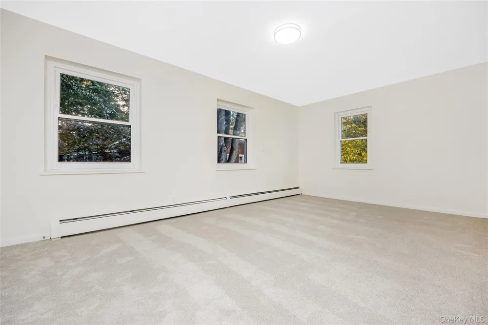 80-14 150th #25D Jamaica, NY 11435