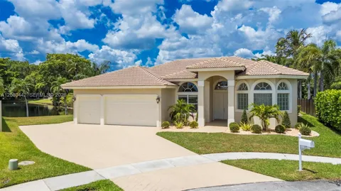 171 SW 101st Ave