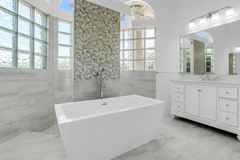 171 SW 101st Ave Plantation, FL 33324