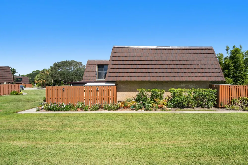 6197 SE Riverboat Drive Stuart, FL 34997