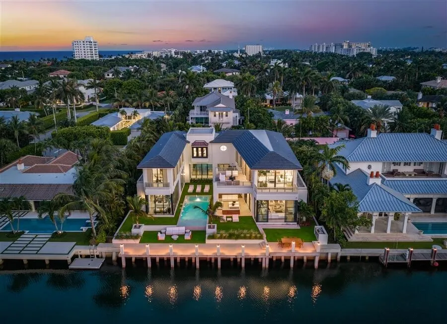 1117 BEACH DRIVE Delray Beach, FL 33483