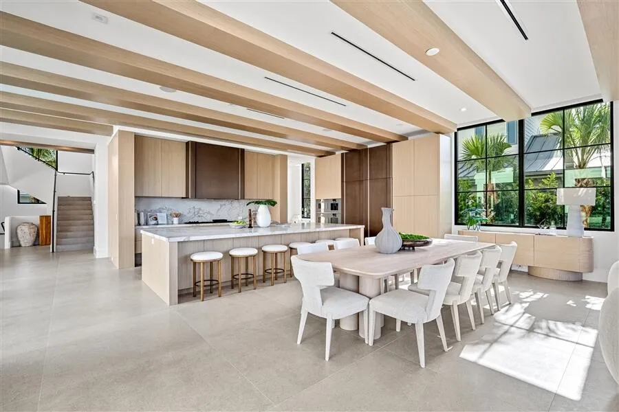 1117 BEACH DRIVE Delray Beach, FL 33483