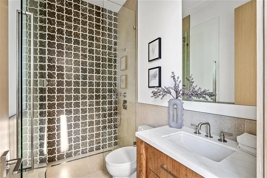 1117 BEACH DRIVE Delray Beach, FL 33483