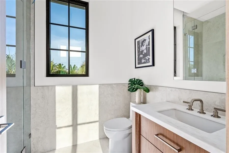 1117 BEACH DRIVE Delray Beach, FL 33483