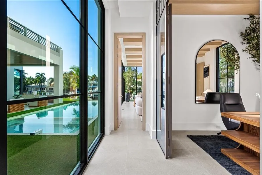 1117 BEACH DRIVE Delray Beach, FL 33483