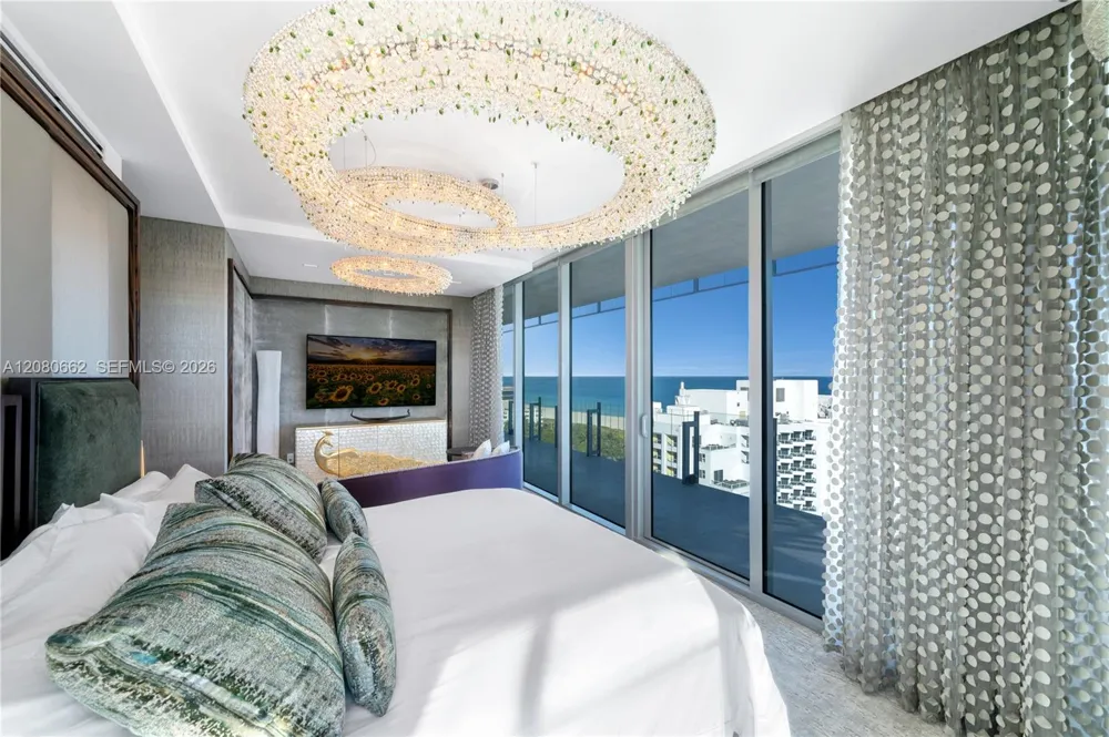 120 Ocean Dr #1400 Miami Beach, FL 33139