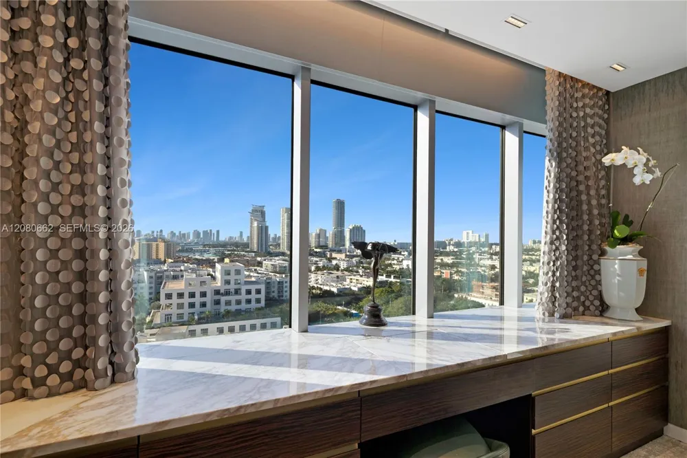 120 Ocean Dr #1400 Miami Beach, FL 33139