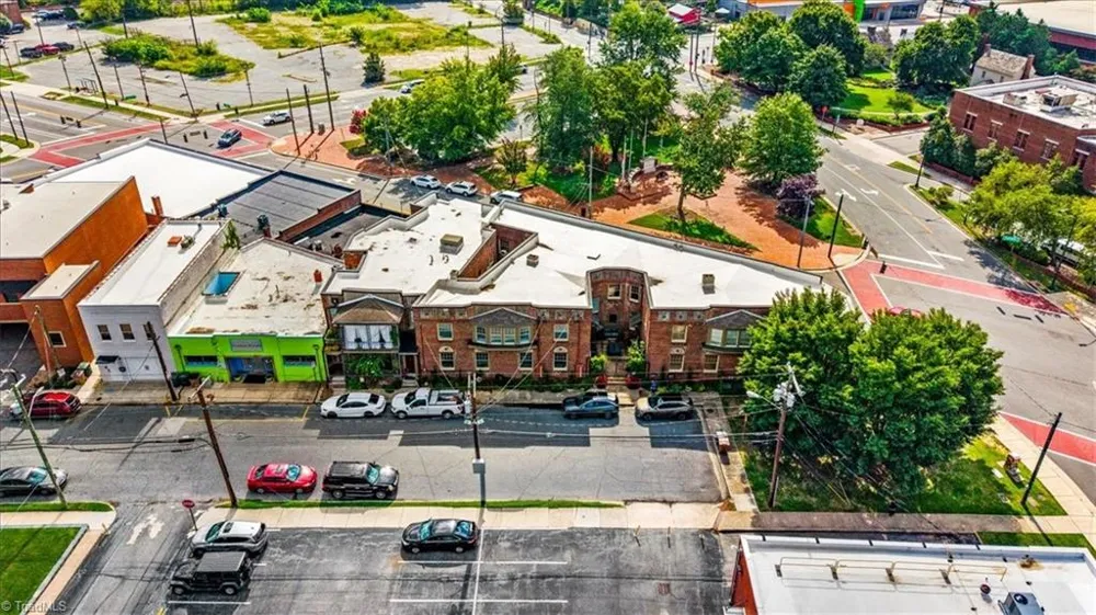 302 Church Court Greensboro, NC 27401