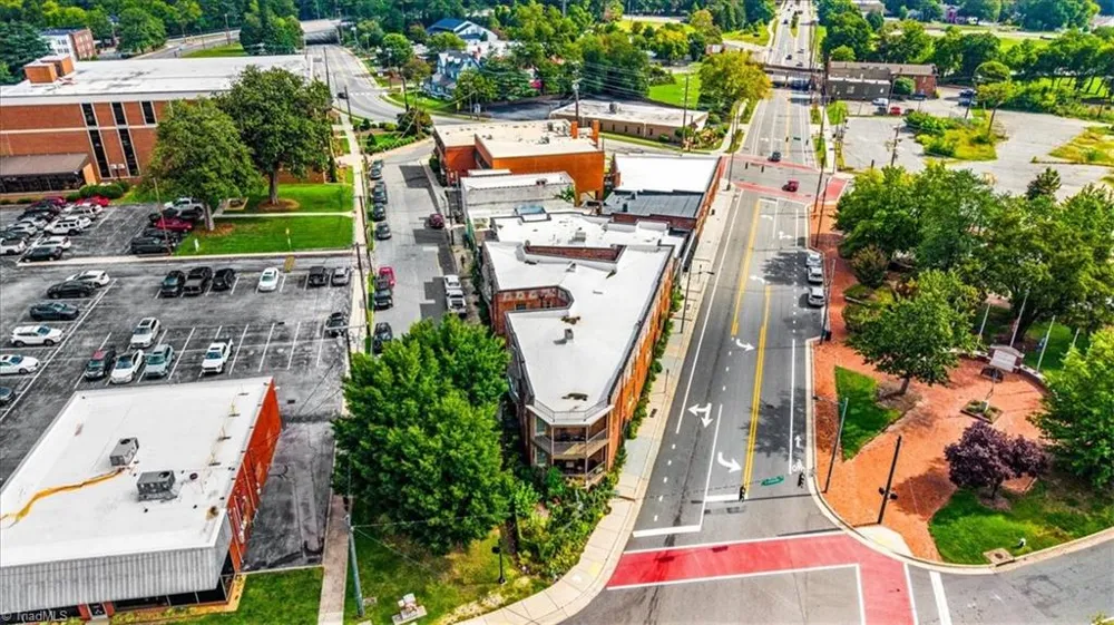 302 Church Court Greensboro, NC 27401