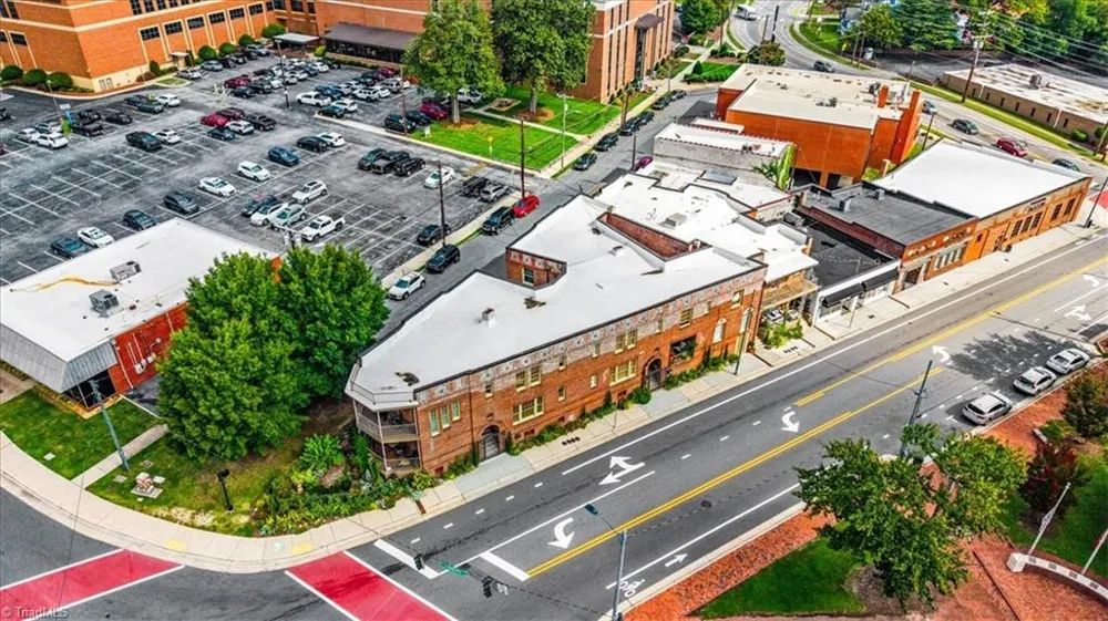 302 Church Court Greensboro, NC 27401