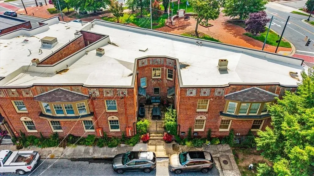 302 Church Court Greensboro, NC 27401