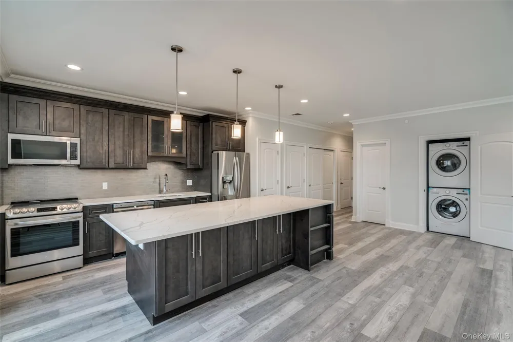 110 New York Avenue #2A Huntington, NY 11743